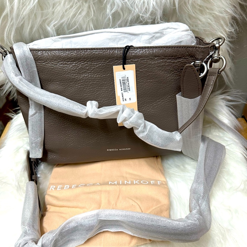 Rebecca Minkoff

Mab Crossbody/ NWT Rebecca Minkoff Deep Taupe - Picture 7 of 11